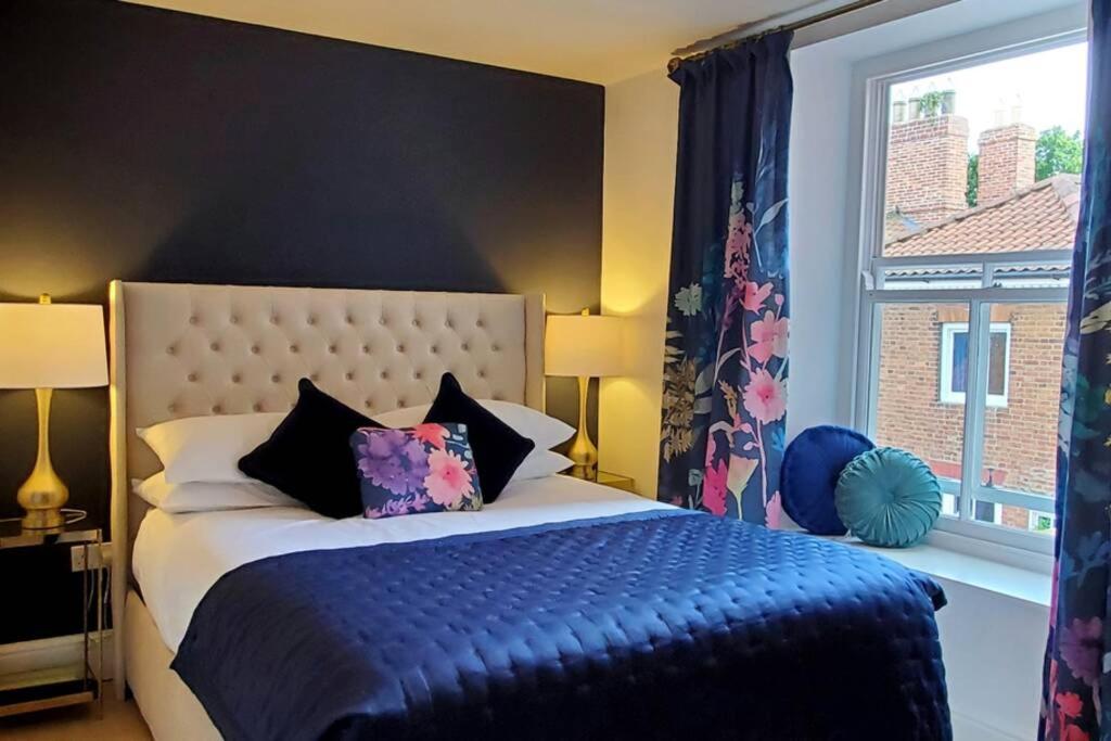 The Riverside At Woodsmill Quay With Parking 요크 외부 사진